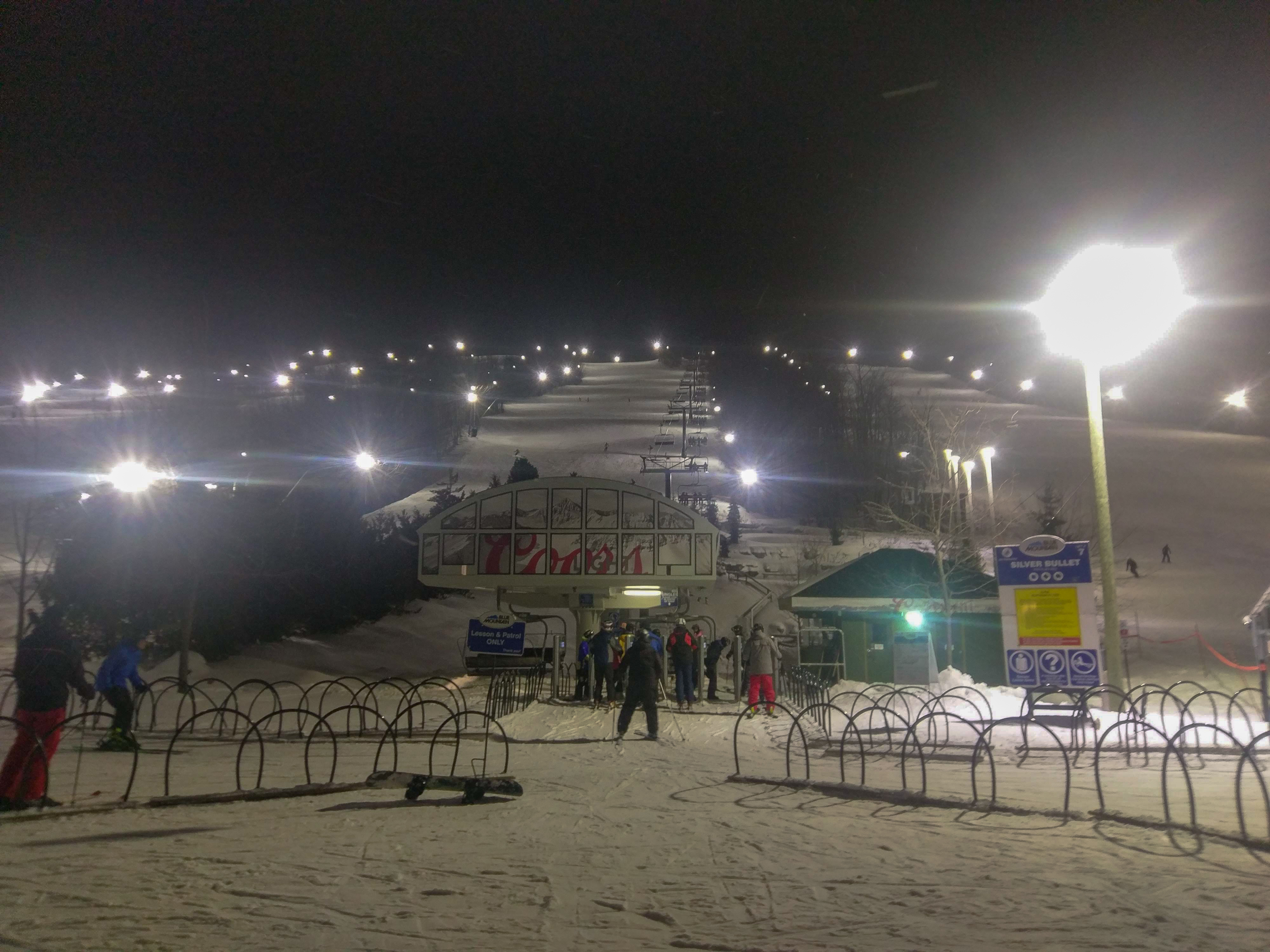 Ski de nui et télésiege de Blue Mountain