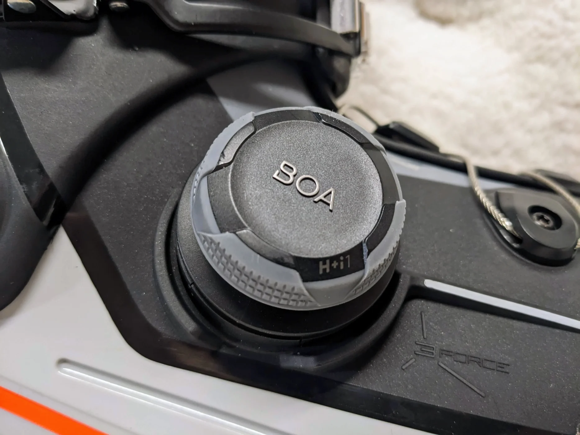 molette ajustement boa chaussures de ski